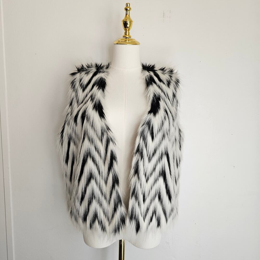 Michael Kors M Faux Fur Y2K Mob Wife‎ Monochrome Vest